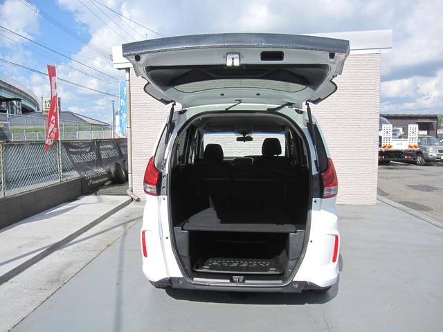 フリード+ハイブリッド ハイブリッドG ハイブリッドG(5名)/片側パワースライドドア/クルーズコントロール/ドライブレコーダー/ETC/インターナビ/バックカメラ/CD/DVD/Bluetooth/フルセグ/LEDライト/オートライト(38枚目)