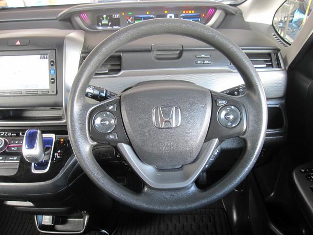 フリード+ハイブリッド ハイブリッドG ハイブリッドG(5名)/片側パワースライドドア/クルーズコントロール/ドライブレコーダー/ETC/インターナビ/バックカメラ/CD/DVD/Bluetooth/フルセグ/LEDライト/オートライト(52枚目)