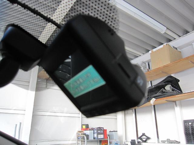 フリード+ハイブリッド ハイブリッドG ハイブリッドG(5名)/片側パワースライドドア/クルーズコントロール/ドライブレコーダー/ETC/インターナビ/バックカメラ/CD/DVD/Bluetooth/フルセグ/LEDライト/オートライト(65枚目)