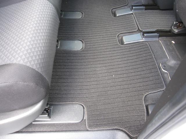 フリード+ハイブリッド ハイブリッドG ハイブリッドG(5名)/片側パワースライドドア/クルーズコントロール/ドライブレコーダー/ETC/インターナビ/バックカメラ/CD/DVD/Bluetooth/フルセグ/LEDライト/オートライト(76枚目)