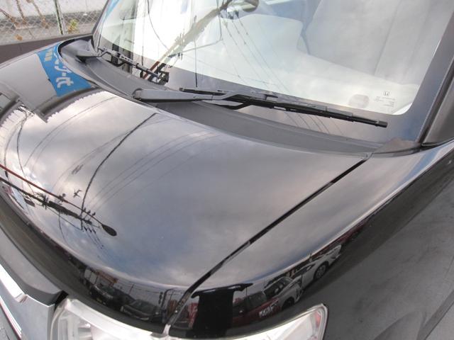 しっかり閉まる＆塗装もキレイ！エンジンルームの状態もチェック済み◎
