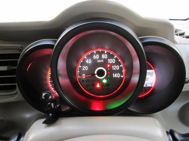 視認性の大切なメーター部分もピカピカに！くすみや曇りもなく、視界良好＆気分も爽快です♪