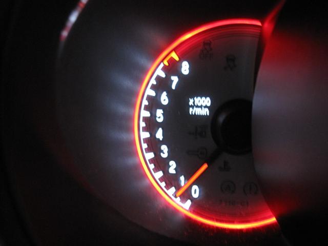 視認性の大切なメーター部分もピカピカに！くすみや曇りもなく、視界良好＆気分も爽快です♪