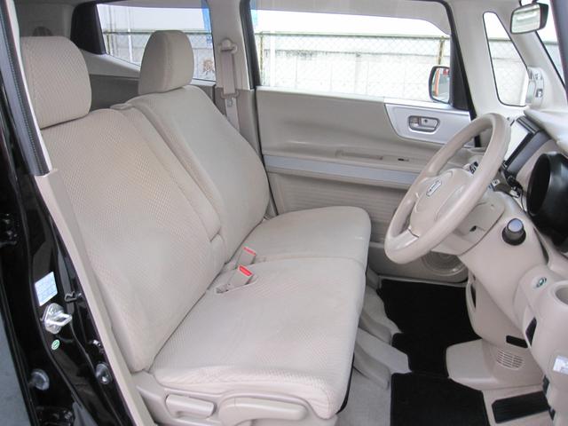 広々とした快適空間＆しっかりした座り心地で、長距離もラクラク♪