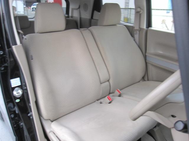 広々とした快適空間＆しっかりした座り心地で、長距離もラクラク♪