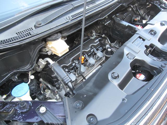 納車前にエンジンルームも徹底整備＆清掃！見た目も中身もキレイに保たれており、安心してお乗りいただけます♪