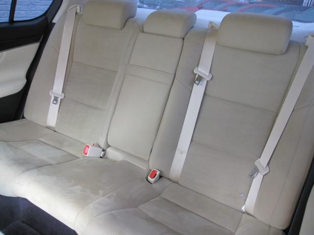 ＧＳ ＧＳ２５０　ＨＤＤナビ／ＣＤ／ＤＶＤ／Ｂｌｕｅｔｏｏｔｈ／ＥＴＣ／ＡＷ／ＭＴモード／オートライト／クルーズコントロール／電子Ｐブレーキ／バックモニタ／前後ドラレコ／フォグランプ／スマートキー／ＨＩＤ／パワーシート（14枚目）