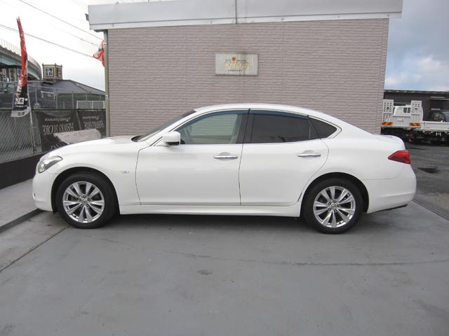 フーガ 250GT HDナビ/DVD/Bluetooth/パワーシート/オットマン/HIDライト/オートライト/フォグ/ETC/ステアリングスイッチ/クルーズコントロール/バックモニタ/サイドモニタ/純AW/スマートキー(5枚目)