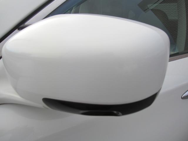 フーガ 250GT HDナビ/DVD/Bluetooth/パワーシート/オットマン/HIDライト/オートライト/フォグ/ETC/ステアリングスイッチ/クルーズコントロール/バックモニタ/サイドモニタ/純AW/スマートキー(29枚目)