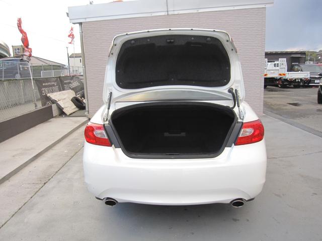 フーガ 250GT HDナビ/DVD/Bluetooth/パワーシート/オットマン/HIDライト/オートライト/フォグ/ETC/ステアリングスイッチ/クルーズコントロール/バックモニタ/サイドモニタ/純AW/スマートキー(40枚目)