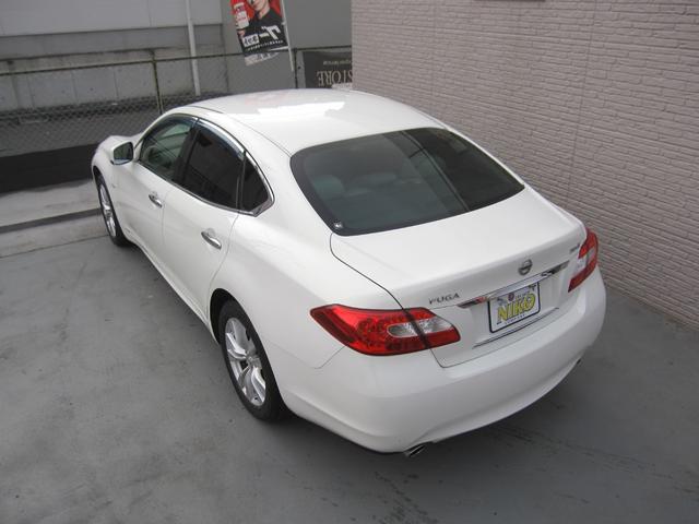 フーガ 250GT HDナビ/DVD/Bluetooth/パワーシート/オットマン/HIDライト/オートライト/フォグ/ETC/ステアリングスイッチ/クルーズコントロール/バックモニタ/サイドモニタ/純AW/スマートキー(42枚目)