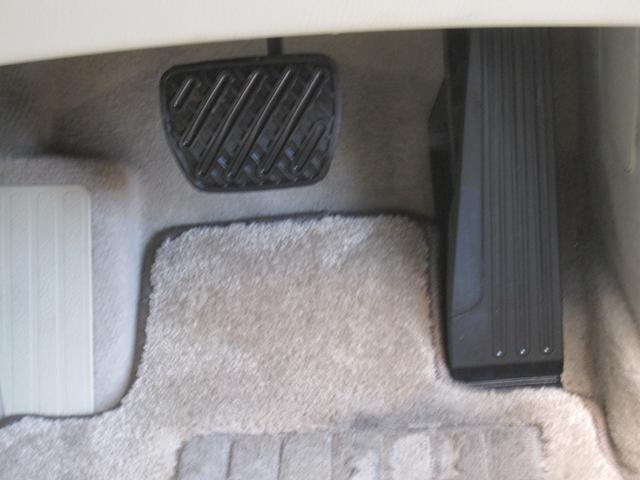 フーガ 250GT HDナビ/DVD/Bluetooth/パワーシート/オットマン/HIDライト/オートライト/フォグ/ETC/ステアリングスイッチ/クルーズコントロール/バックモニタ/サイドモニタ/純AW/スマートキー(69枚目)