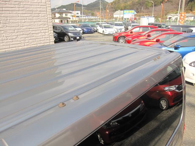 �ԑ̏㕔�i���[�t�j�����J�ɖ����ς݁I���Ă��≘�����菜���A�s�J�s�J�̎d�オ��ŁA�O�ς�����ɔ������Ȃ��Ă��܂���