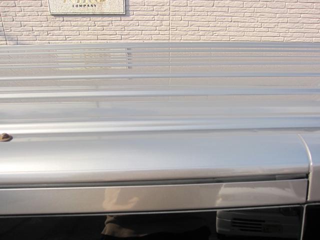 �ԑ̏㕔�i���[�t�j�����J�ɖ����ς݁I���Ă��≘�����菜���A�s�J�s�J�̎d�オ��ŁA�O�ς�����ɔ������Ȃ��Ă��܂���