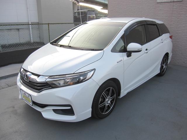 シャトル ハイブリッド　キーレス／スマートキー／プッシュスタート／アイドリングストップ／電動格納ドアミラー／インターナビ／ＣＤ／ＤＶＤ／Ｂｌｕｅｔｏｏｔｈ／ワンセグ／ＥＴＣ／ＥＣＯＮ／バックモニタ／フルフラット／社外ＡＷ（7枚目）