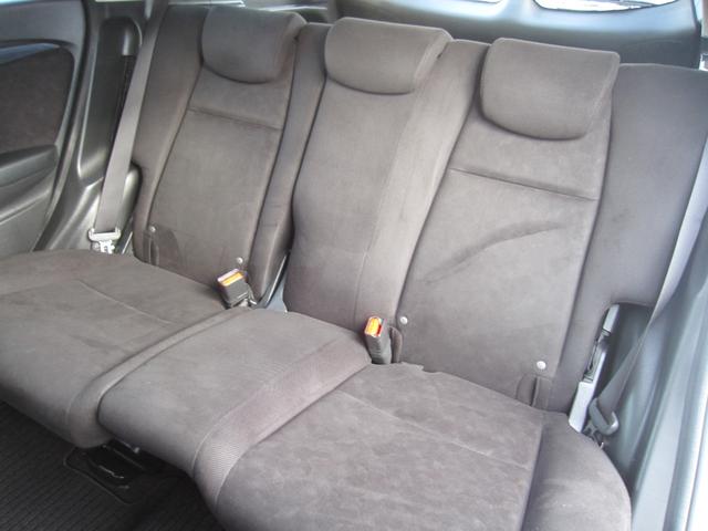 シャトル ハイブリッド　キーレス／スマートキー／プッシュスタート／アイドリングストップ／電動格納ドアミラー／インターナビ／ＣＤ／ＤＶＤ／Ｂｌｕｅｔｏｏｔｈ／ワンセグ／ＥＴＣ／ＥＣＯＮ／バックモニタ／フルフラット／社外ＡＷ（14枚目）