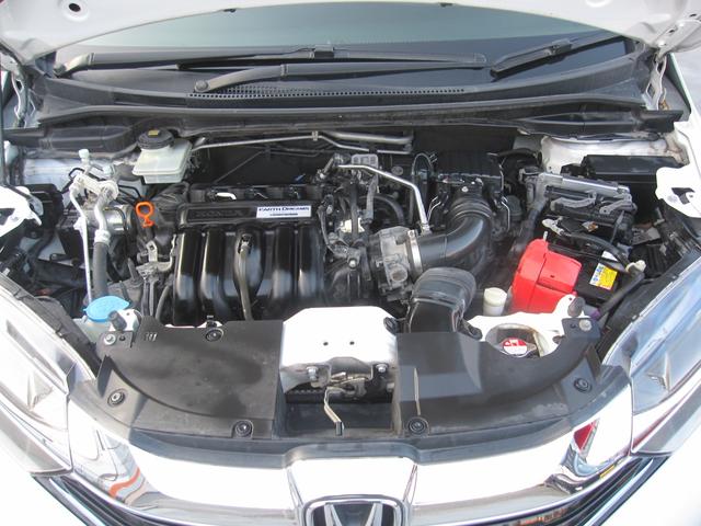 シャトル ハイブリッド　キーレス／スマートキー／プッシュスタート／アイドリングストップ／電動格納ドアミラー／インターナビ／ＣＤ／ＤＶＤ／Ｂｌｕｅｔｏｏｔｈ／ワンセグ／ＥＴＣ／ＥＣＯＮ／バックモニタ／フルフラット／社外ＡＷ（17枚目）