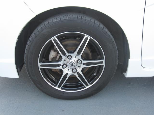 シャトル ハイブリッド　キーレス／スマートキー／プッシュスタート／アイドリングストップ／電動格納ドアミラー／インターナビ／ＣＤ／ＤＶＤ／Ｂｌｕｅｔｏｏｔｈ／ワンセグ／ＥＴＣ／ＥＣＯＮ／バックモニタ／フルフラット／社外ＡＷ（21枚目）