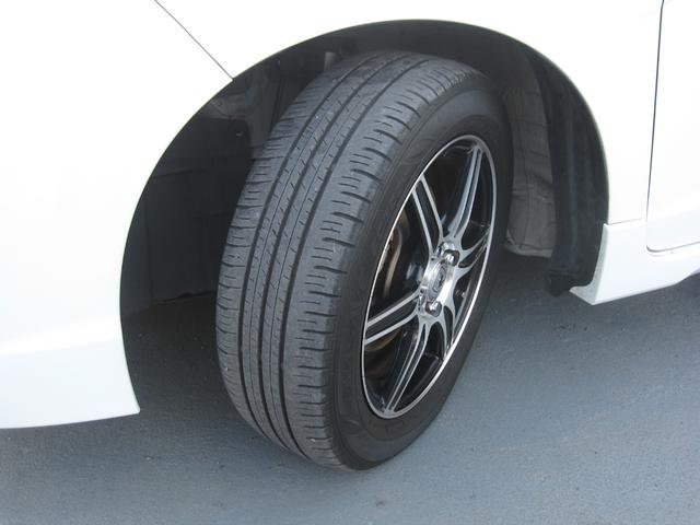 シャトル ハイブリッド　キーレス／スマートキー／プッシュスタート／アイドリングストップ／電動格納ドアミラー／インターナビ／ＣＤ／ＤＶＤ／Ｂｌｕｅｔｏｏｔｈ／ワンセグ／ＥＴＣ／ＥＣＯＮ／バックモニタ／フルフラット／社外ＡＷ（23枚目）