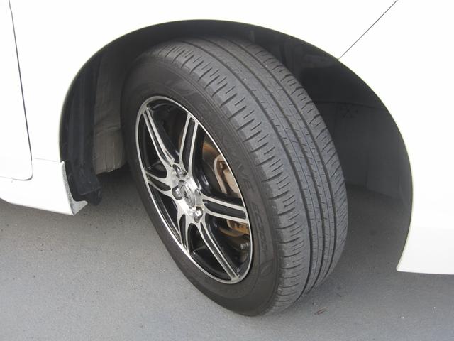 シャトル ハイブリッド　キーレス／スマートキー／プッシュスタート／アイドリングストップ／電動格納ドアミラー／インターナビ／ＣＤ／ＤＶＤ／Ｂｌｕｅｔｏｏｔｈ／ワンセグ／ＥＴＣ／ＥＣＯＮ／バックモニタ／フルフラット／社外ＡＷ（24枚目）