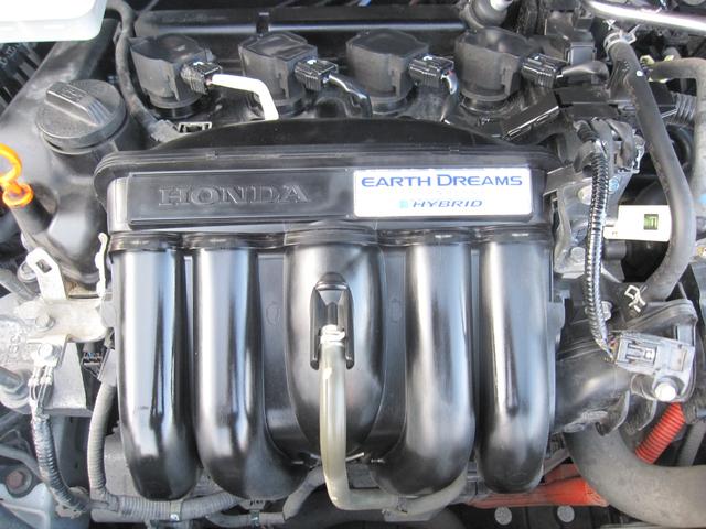 シャトル ハイブリッド　キーレス／スマートキー／プッシュスタート／アイドリングストップ／電動格納ドアミラー／インターナビ／ＣＤ／ＤＶＤ／Ｂｌｕｅｔｏｏｔｈ／ワンセグ／ＥＴＣ／ＥＣＯＮ／バックモニタ／フルフラット／社外ＡＷ（54枚目）