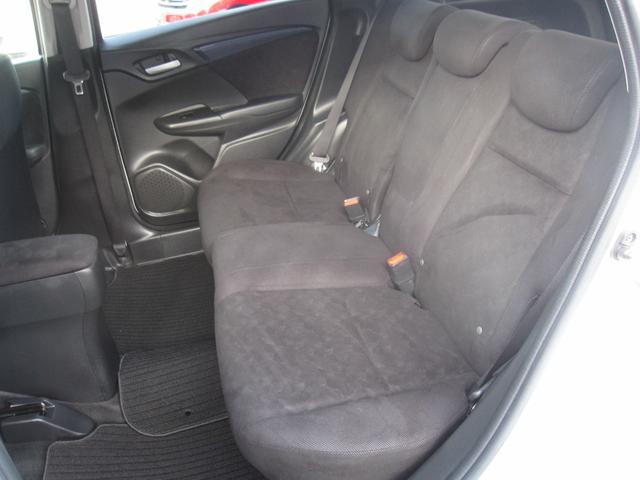 シャトル ハイブリッド　キーレス／スマートキー／プッシュスタート／アイドリングストップ／電動格納ドアミラー／インターナビ／ＣＤ／ＤＶＤ／Ｂｌｕｅｔｏｏｔｈ／ワンセグ／ＥＴＣ／ＥＣＯＮ／バックモニタ／フルフラット／社外ＡＷ（80枚目）