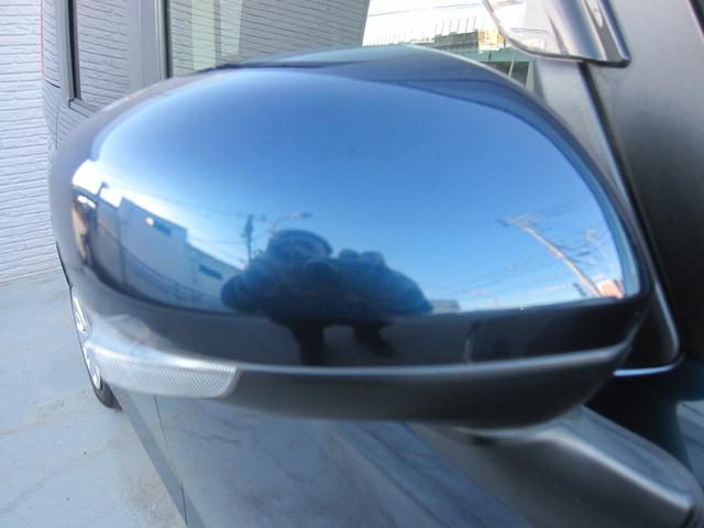 �{�^���ЂƂŃ~���[��܂肽���߂āA�������ԏ�ł����S�I�L�[�A���Ŏ����i�[�ł���Ԏ������܂���