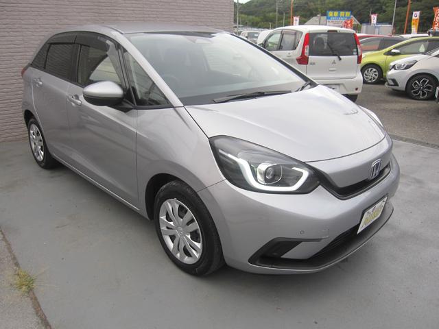 ｅ：ＨＥＶベーシック　ホンダセンシング／ＥＴＣ２．０／ＤＶＤ／Ｂｌｕｅｔｏｏｔｈ／バックモニタ／電子Ｐブレーキ／オートホールド／ＬＥＤヘッドライト／オートライト／ステアリングスイッチ／クルーズコントロール／スマートキー（画像6）