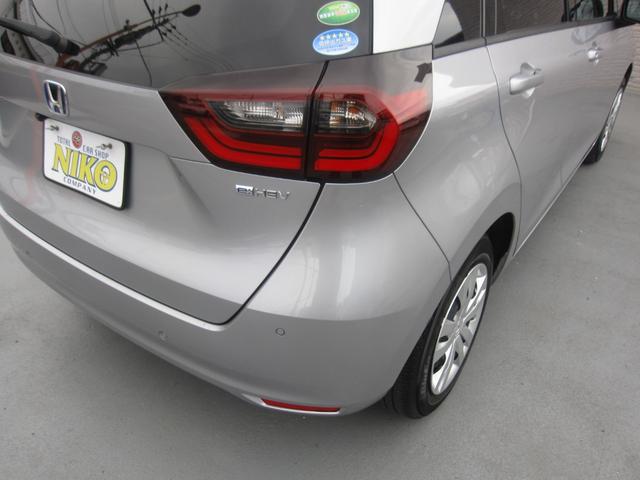 ｅ：ＨＥＶベーシック　ホンダセンシング／ＥＴＣ２．０／ＤＶＤ／Ｂｌｕｅｔｏｏｔｈ／バックモニタ／電子Ｐブレーキ／オートホールド／ＬＥＤヘッドライト／オートライト／ステアリングスイッチ／クルーズコントロール／スマートキー（画像37）