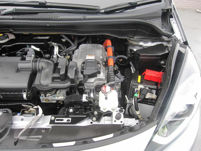 ｅ：ＨＥＶベーシック　ホンダセンシング／ＥＴＣ２．０／ＤＶＤ／Ｂｌｕｅｔｏｏｔｈ／バックモニタ／電子Ｐブレーキ／オートホールド／ＬＥＤヘッドライト／オートライト／ステアリングスイッチ／クルーズコントロール／スマートキー（画像53）
