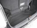 ラゲッジルーム（トランク）内も隅々まで清掃済み！砂やホコリも除去され、荷物も気持ちよく積める清潔な空間です♪