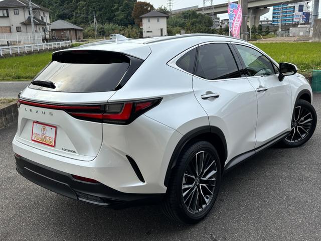 NX NX350h 一部改良モデル パノラマルーフ 純OP20インチAW HDMI端子 走行中TVOK ヘーゼルレザーシート ETC LED 純正ナビTV アラウンドビュー 禁煙車 パワーバックドア 5年コーティング済(2枚目)