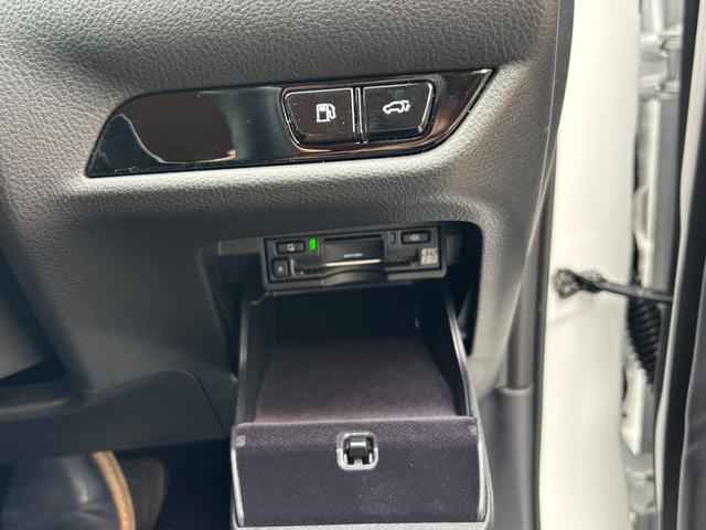 NX NX350h 一部改良モデル パノラマルーフ 純OP20インチAW HDMI端子 走行中TVOK ヘーゼルレザーシート ETC LED 純正ナビTV アラウンドビュー 禁煙車 パワーバックドア 5年コーティング済(14枚目)