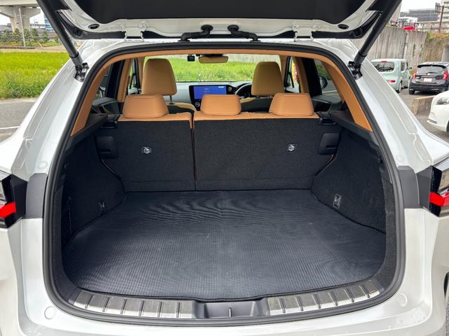 NX NX350h 一部改良モデル パノラマルーフ 純OP20インチAW HDMI端子 走行中TVOK ヘーゼルレザーシート ETC LED 純正ナビTV アラウンドビュー 禁煙車 パワーバックドア 5年コーティング済(39枚目)