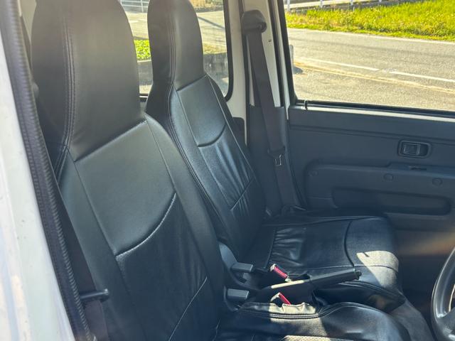 ハイゼットカーゴ DX ユーザー買取車 ETC 360度ドラレコ ラジオ 集中ドアロック スペアキー ハイルーフ エアコン パワステ パワーウィンドウ レベライザー 取説(4枚目)