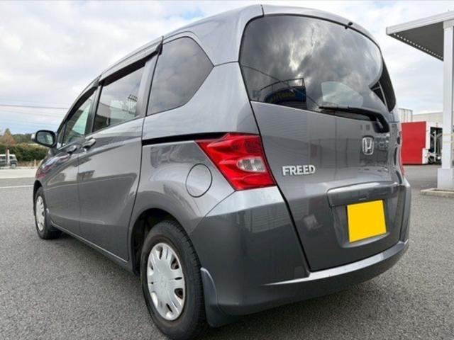 フリード Ｇ　ジャストセレクション　７人乗り　ＨＤＤナビ　ＤＶＤ　電動スライドドア　バックカメラ　ドライブレコーダー　集中ドアロック（3枚目）