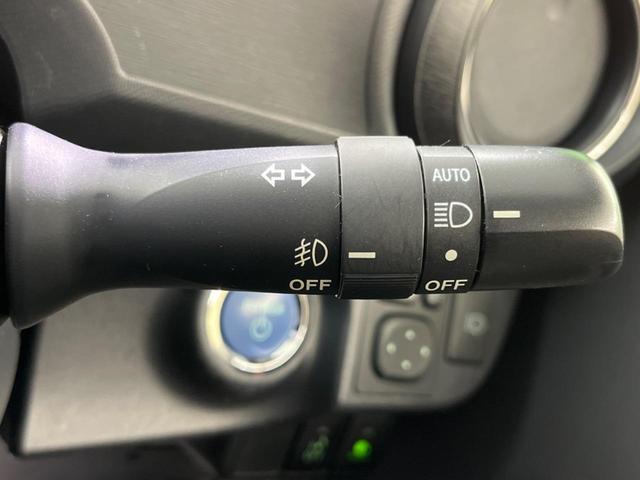 G 禁煙車 SDナビ バックカメラ LEDヘッド スマートキー&プッシュスタート オートライト 横滑り防止装置 盗難防止システム(9枚目)