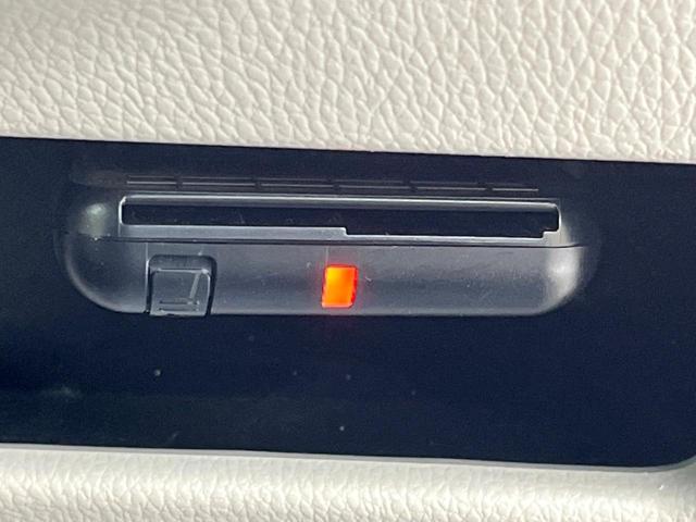 X 禁煙車 衝突軽減装置 CDデッキ 電動スライド HIDヘッドライトライト ETC プッシュスタート インテリジェントスマートキー アイドリングストップ オートエアコン 純正14インチAW(4枚目)