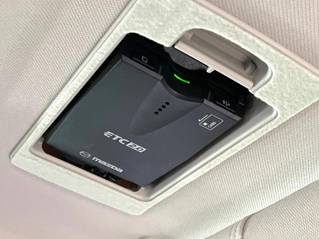 XD プロアクティブ 禁煙車 衝突軽減装置 純正SDナビ フルセグTV LEDヘッド 純正17インチAW バックカメラ ドライブレコーダー ETC シートヒーター アイドリングストップ レーダークルーズコントロール(7枚目)