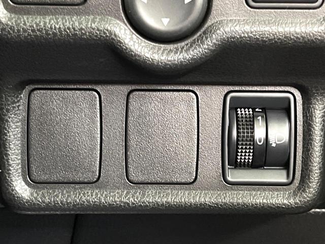 X 禁煙車 純正ナビ バックカメラ フルセグTV CD/DVD Bluetooth接続 アイドリングストップ フロントフォグライト ドライブレコーダー 電動格納ミラー プッシュスタート スマートキー(43枚目)
