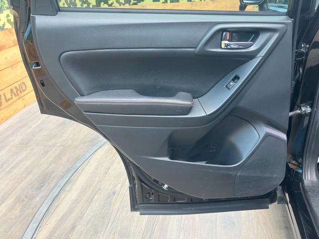X-ブレイク 禁煙車 衝突軽減装置 4WD クルーズコントロール ETC シートヒーター レーンアシスト HIDヘッドライト スマートキー デュアルオートエアコン 純正17インチアルミホイール アイドリンク(36枚目)