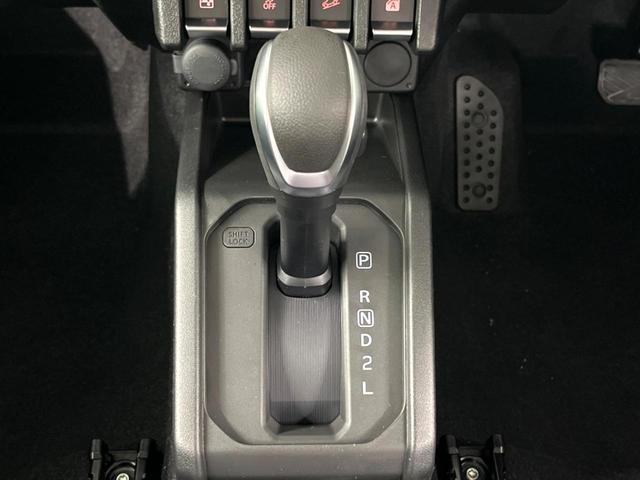 ジムニーシエラ ＪＣ　登録済未使用車　４ＷＤ　衝突軽減装置　シートヒーター　ＬＥＤヘッドライト　クルーズコントロール　オートマチックハイビーム　車線逸脱警報　誤発進抑制制御　先行車発進お知らせ機能　ダウンヒルアシスト（31枚目）