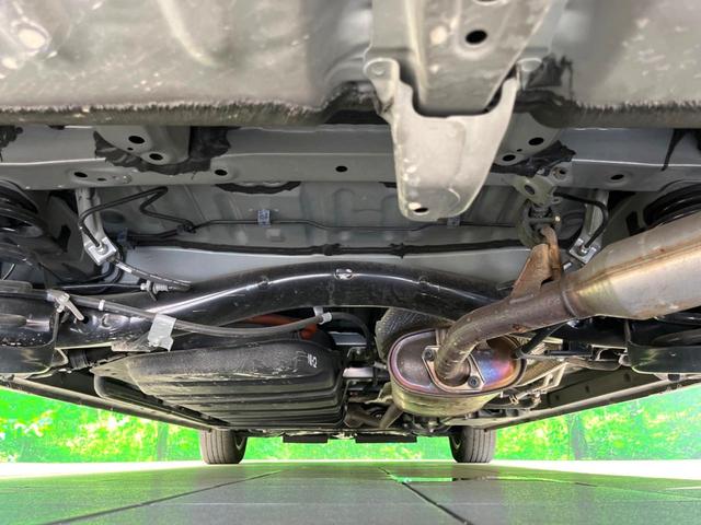 エスクァイア ハイブリッドＧｉ　両側電動ドア　純正９インチナビ　後席モニター　バックカメラ　衝突被害軽減システム　禁煙車　ハーフレザーシート　ドラレコ　コーナーセンサー　スマートキー　ＬＥＤヘッド　ビルトインＥＴＣ　クルコン（21枚目）