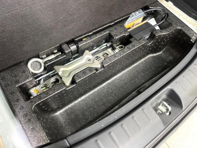 Ｎ－ＢＯＸカスタム Ｇ　ＳＳパッケージ　両側電動　純正ナビ　バックカメラ　禁煙車　ＥＴＣ　ＨＩＤヘッド　Ｂｌｕｅｔｏｏｔｈ　フォグランプ　スマートキー　オートエアコン　純正１４インチＡＷ　ＣＤ／ＤＶＤ再生　オートライト　電動格納ミラー（30枚目）