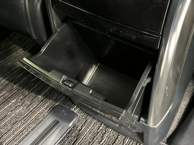 アルファード ２．５Ｓ　Ｃパッケージ　サンルーフ　ナビ付純正ＤＡ　バックカメラ　後席モニター　両側電動　禁煙　衝突軽減　シートベンチレーション　ＢＳＭ　ＬＥＤヘッド　パワーバックドア　ドラレコ　ＥＴＣ　レーダークルーズ　パワーシート（39枚目）