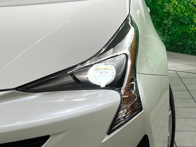 プリウス Ｓ　９インチナビ　バックカメラ　ＥＴＣ　衝突軽減　レーダークルーズ　ＬＥＤヘッド　ドラレコ　フルセグ　Ｂｌｕｅｔｏｏｔｈ　オートエアコン　スマートキー（13枚目）