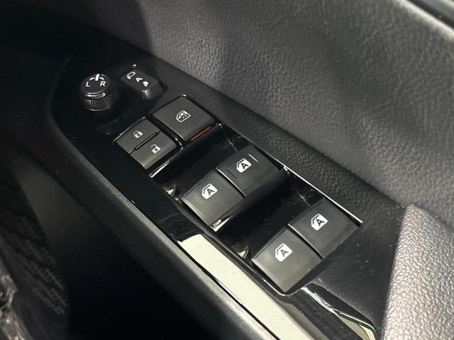 プリウス Ｓ　９インチナビ　バックカメラ　ＥＴＣ　衝突軽減　レーダークルーズ　ＬＥＤヘッド　ドラレコ　フルセグ　Ｂｌｕｅｔｏｏｔｈ　オートエアコン　スマートキー（50枚目）