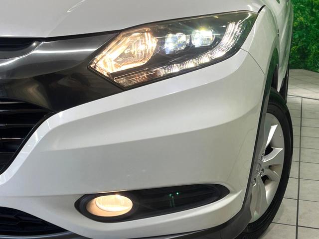 ヴェゼル ハイブリッドＸ　純正ナビ　バックカメラ　衝突軽減　ＥＴＣ　フルセグ　ＬＥＤヘッド　クルーズコントロール　電子パーキング　オートエアコン　電動格納ミラー（13枚目）