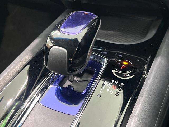ヴェゼル ハイブリッドＸ　純正ナビ　バックカメラ　衝突軽減　ＥＴＣ　フルセグ　ＬＥＤヘッド　クルーズコントロール　電子パーキング　オートエアコン　電動格納ミラー（41枚目）