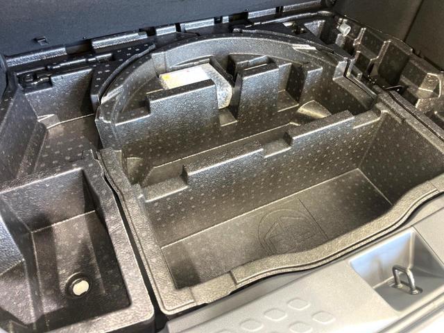 Ｃ－ＨＲ Ｇ　純正９インチナビ　バックカメラ　衝突軽減　ＢＳＭ　ＬＥＤヘッド　ＥＴＣ　ドラレコ　レーダークルーズ　フルセグ　Ｂｌｕｅｔｏｏｔｈ　電子パーキング　オートホールド（31枚目）